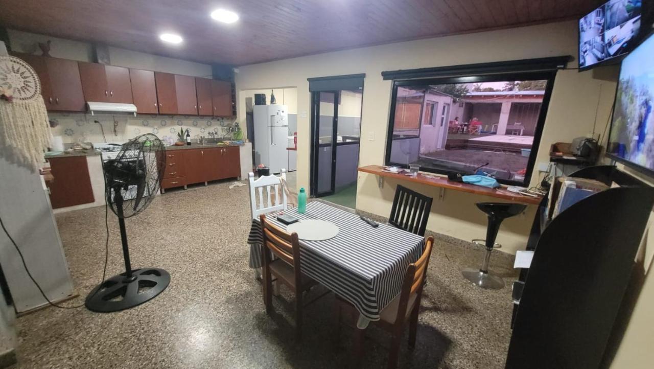 Habitacion Privada En Casa Particular Con Bano Y Espacios En Comun Compartidos- Precios Para 2 Personas 13000 Pesos Argentinos - 1 Persona 7500 Por Noche Concordia Exterior photo